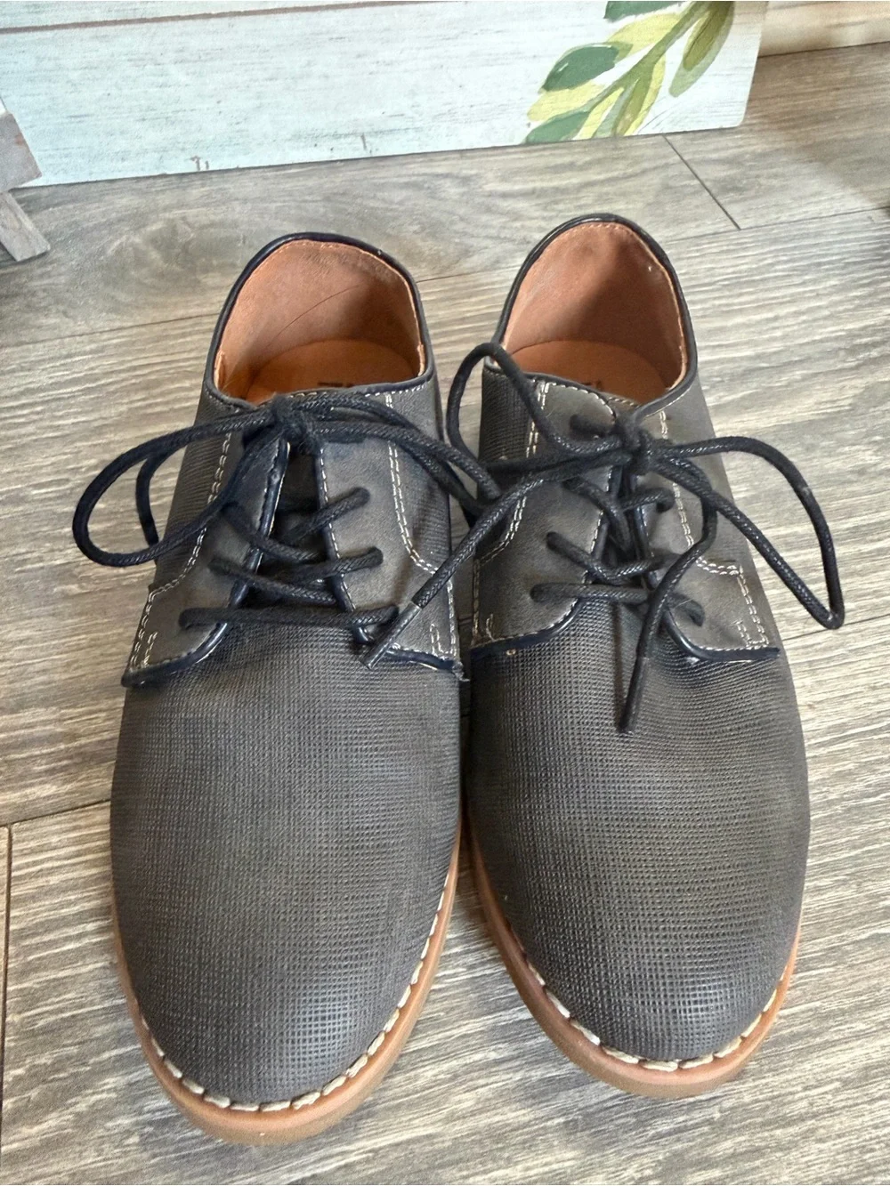 Nordstrom Rack Kids’ Windsor Classic Charcoal Lace-Up Oxfords w Gum Sole Size 1